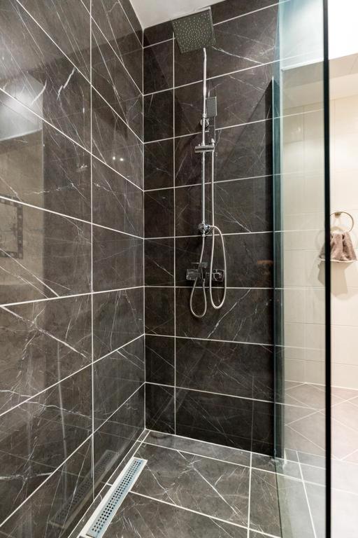 Space In Gozsdu Apartment บูดาเปสต์ ภายนอก รูปภาพ