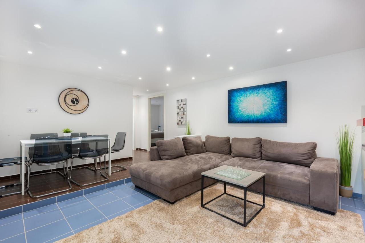 Space In Gozsdu Apartment บูดาเปสต์ ภายนอก รูปภาพ