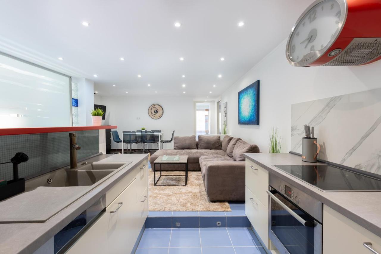 Space In Gozsdu Apartment บูดาเปสต์ ภายนอก รูปภาพ